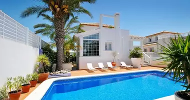Villa 5 bedrooms with Air conditioner, with parking, with Renovated in San Fulgencio, Spain