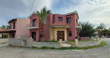 Investment 294 m² in Nisou, Cyprus