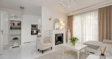Appartement 2 chambres dans Varsovie, Pologne