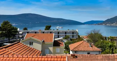 Ático Ático 2 habitaciones en Tivat, Montenegro