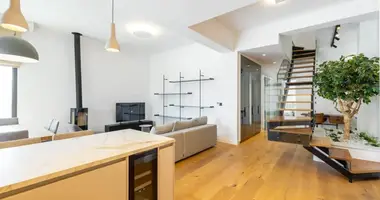 Appartement 4 chambres dans Demos Agiou Athanasiou, Chypre