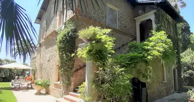 Villa  con Amueblado, con Vistas al mar, con Piscina en Roma, Italia