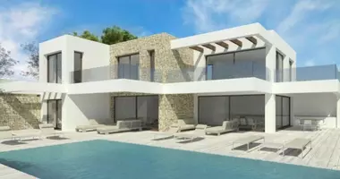 Villa 4 bedrooms with Terrace, with Swimming pool, with gaurded area in Spain