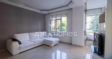 2 room apartment with furniture, with elevator, with air conditioning in Alanya, Turkey