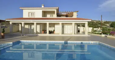 Villa 8 bedrooms in Peyia, Cyprus