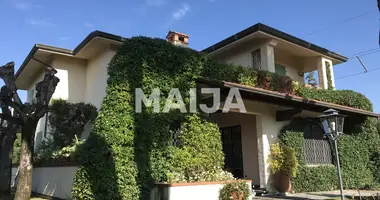 Villa 6 bedrooms in Forte dei Marmi, Italy