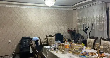 Квартира в Ханабад, Узбекистан