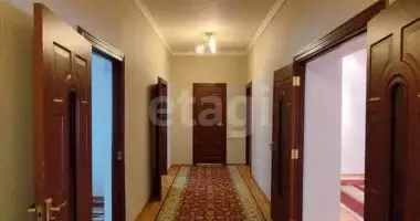 Квартира 4 комнаты в Зиадин, Узбекистан