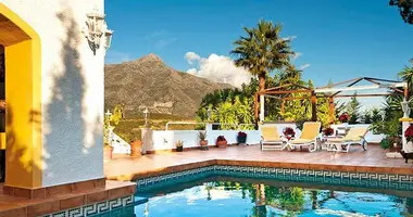 4 bedroom house in Marbella, Spain