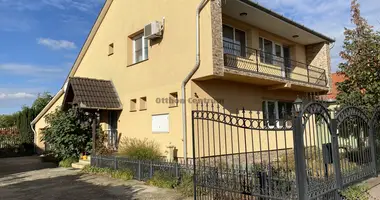 4 room house in Abony, Hungary