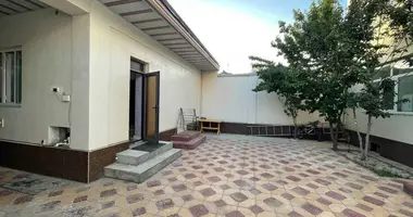 Дом 4 комнаты в Самарканд, Узбекистан