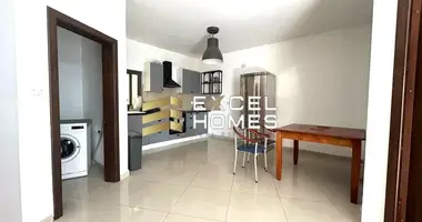 Apartamento 4 habitaciones en Attard, Malta