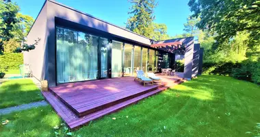 Villa 5 bedrooms in Jurmala, Latvia