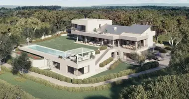 7 bedroom house in San Roque, Spain
