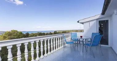 Hôtel 735 m² dans Grad Pula, Croatie