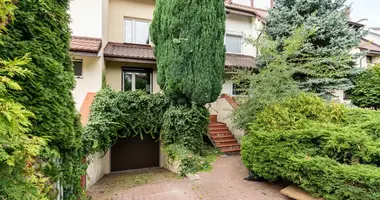 6 room house in Piaseczno, Poland