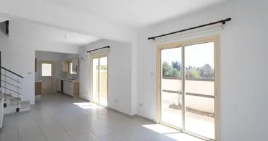 2 bedroom house in Mesogi, Cyprus