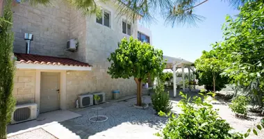 Dom wolnostojący 4 pokoi w Souni-Zanatzia, Cyprus