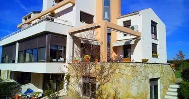 Townhouse 5 bedrooms in Kardia, Greece