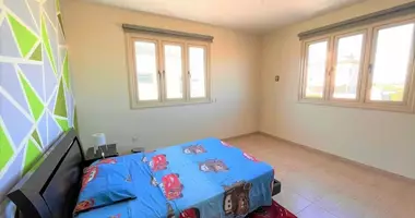 Casa 4 habitaciones en Frenaros, Chipre