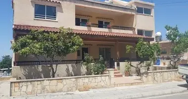 Квартира 3 спальни в Empa, Кипр