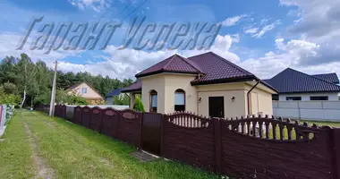 Haus in Kamianica Zyravieckaja, Weißrussland