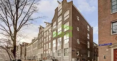 Квартира 3 комнаты в Амстердам, Нидерланды