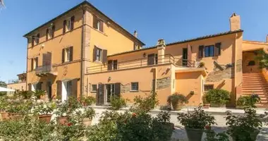 Villa 40 rooms in Offida, Italy
