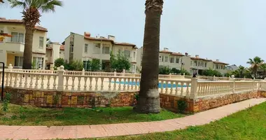 Villa 4 habitaciones con aparcamiento, con Piscina, con Seguridad en Alanya, Turquía