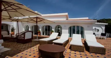 Villa  with parking, with Sea view, with Garden in Italy