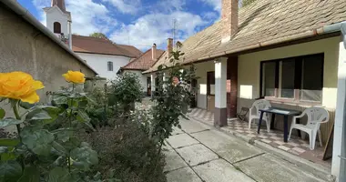 3 room house in Tahitotfalu, Hungary