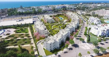 3 bedroom apartment in Estepona, Spain