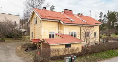 Casa 4 habitaciones en Jyvaeskylae sub-region, Finlandia