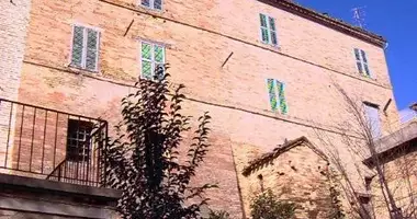 Dom 22 pokoi w Terni, Włochy