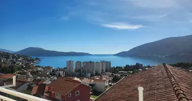 2 bedroom apartment in Igalo, Montenegro