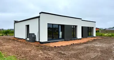 Haus in Neveronys, Litauen