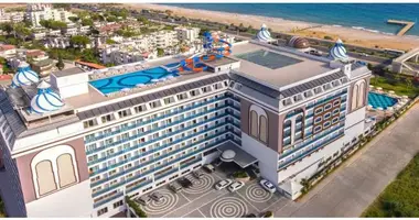 Hotel 13 000 m² en Alanya, Turquía