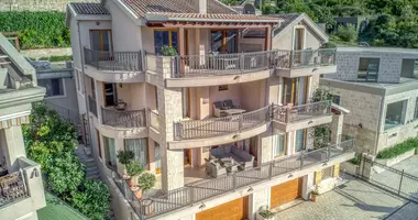 Вилла 6 комнат  с парковкой, с балконом, с кондиционером в Котор, Черногория