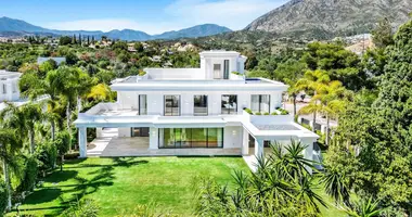 6 bedroom house in Marbella, Spain