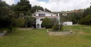 Villa 5 chambres dans Moles Kalyves, Grèce