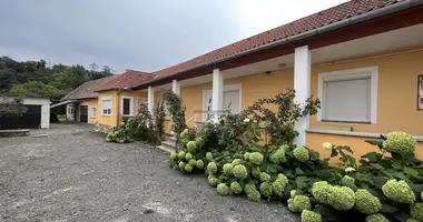 2 room house in Mecseknadasd, Hungary