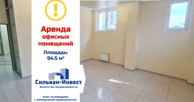 Oficina 95 m² en Minsk, Bielorrusia