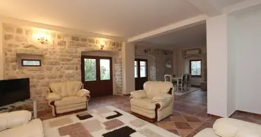 Villa 6 chambres avec Vue sur la mer, avec Terrasse, avec Cour dans Kotor, Monténégro