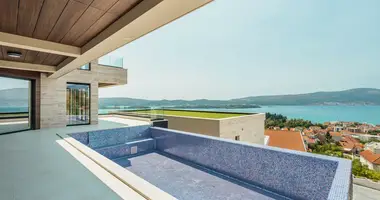 Villa 5 rooms with parking, with Balcony, with Air conditioner in Tivat, Montenegro