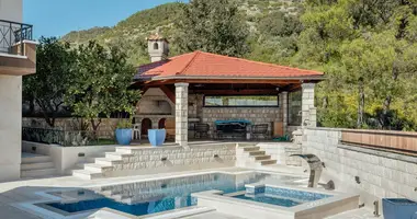 Villa 8 habitaciones en Tivat, Montenegro