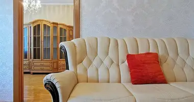 5 room apartment in Homel, Belarus