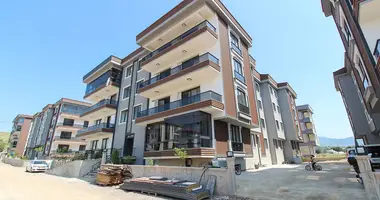 Appartement 3 chambres dans Ciftlikkoy, Turquie