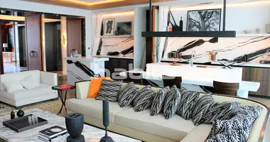 5 bedroom apartment in Dubai, UAE