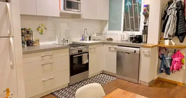 4 room apartment in Tel-Aviv, Israel