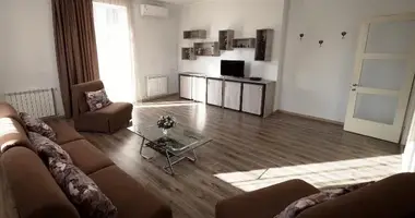 Flat for rent in Tbilisi, Saburtalo в Тбилиси, Грузия